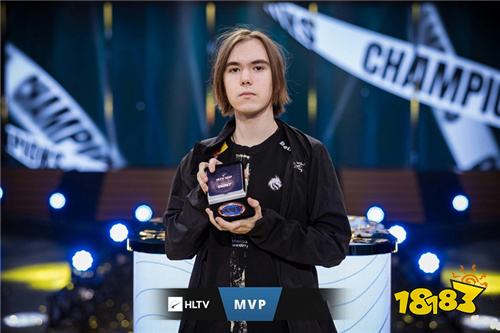 刚刚，FLY官宣前TSM打野选手Spica加入